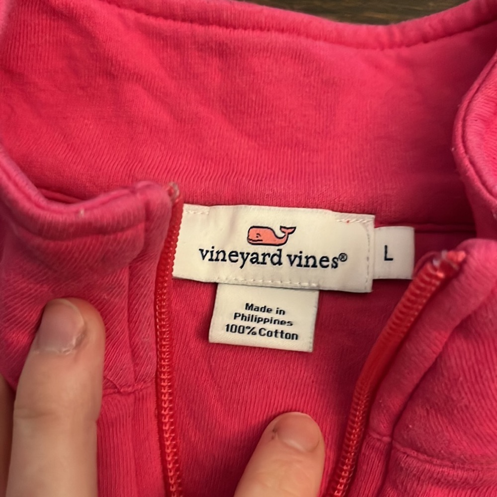Vineyard Vines hot pink logo 1/4 zip - Picture 4 of 6